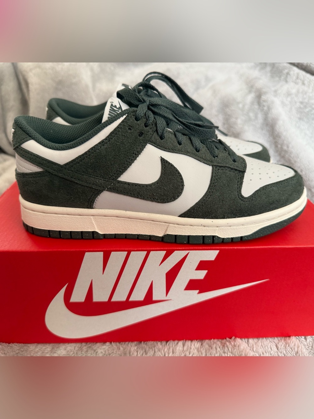 Nike Women's Dunk Low, Size 7.5